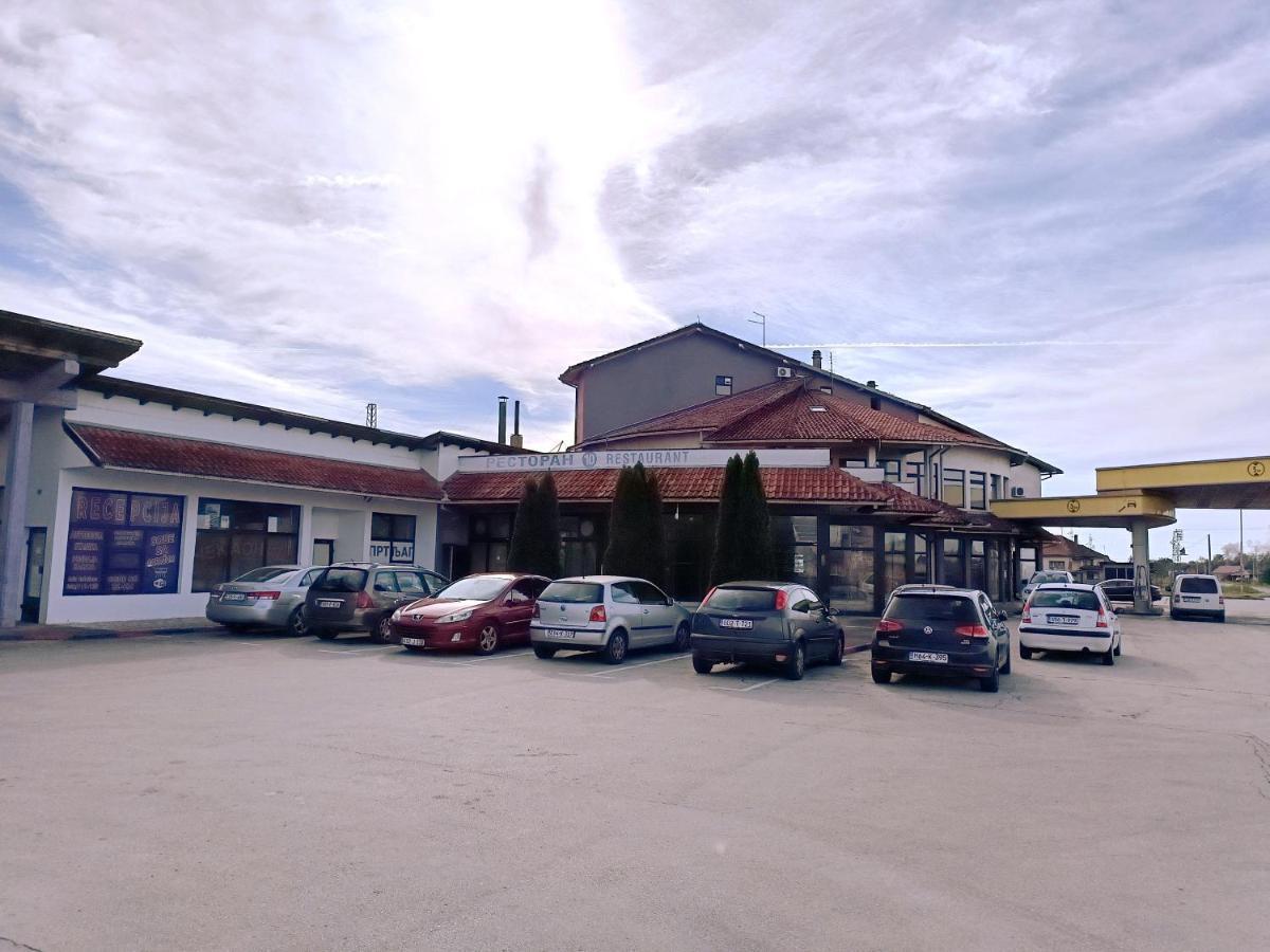 Motel Gas-Petrol Samac Bosanski Samac Eksteriør billede